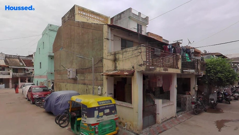 Sun Radha Swami Row House